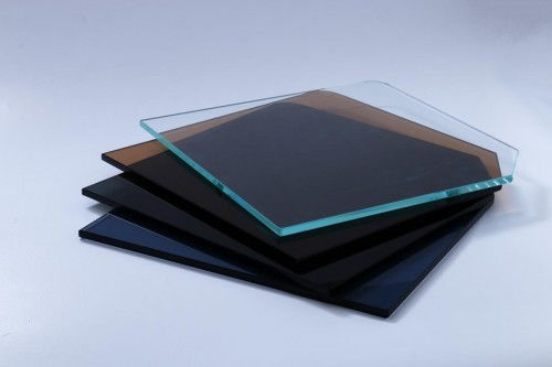 玻璃自爆风险与水泥在建材中的安全优化策略